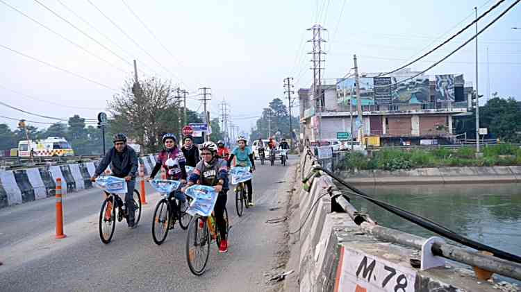 Cycle rally organised to spread voter awareness; DC, MC Chief appeal residents to exercise their 'Right to Vote' without fear  