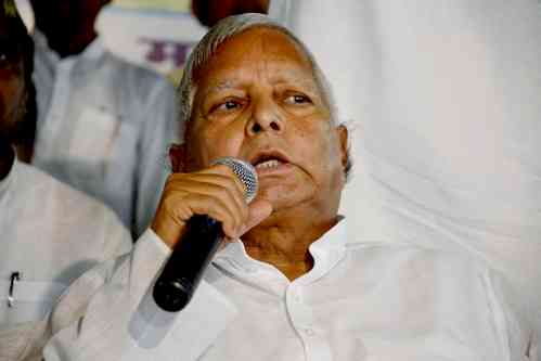 Lalu Prasad slams Centre over frequent train accidents