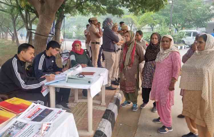 राष्ट्रीय एकता दिवस पर पुलिस द्वारा स्वास्थ्य जांच शिविर आयोजित