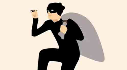 Delhi: 3 helmet-clad robbers target jewellery store; staff capture 1