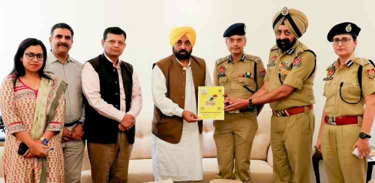 Chief Minister releases poster of country’s biggest mega cycle rally to be organised by Police Commissionerate Ludhiana on Nov 16