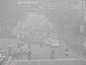 Amid rising air pollution, all Delhi schools to stay closed for two days