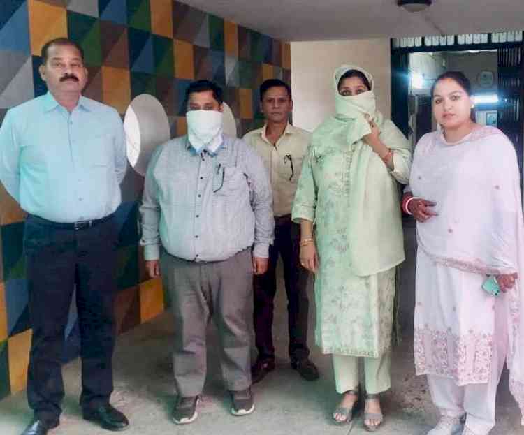Vigilance Bureau nabs SMO, BAMS doctor for taking bribe Rs 15,000 from chemist