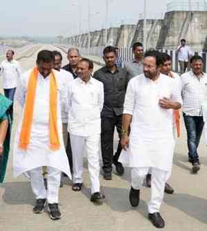BJP leaders visit Medigadda barrage, blame KCR for sinking of piers