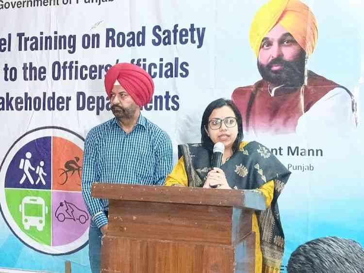 Ludhiana DC inaugurates district level training on road safety measures to strengthen coordinated approach towards road safety