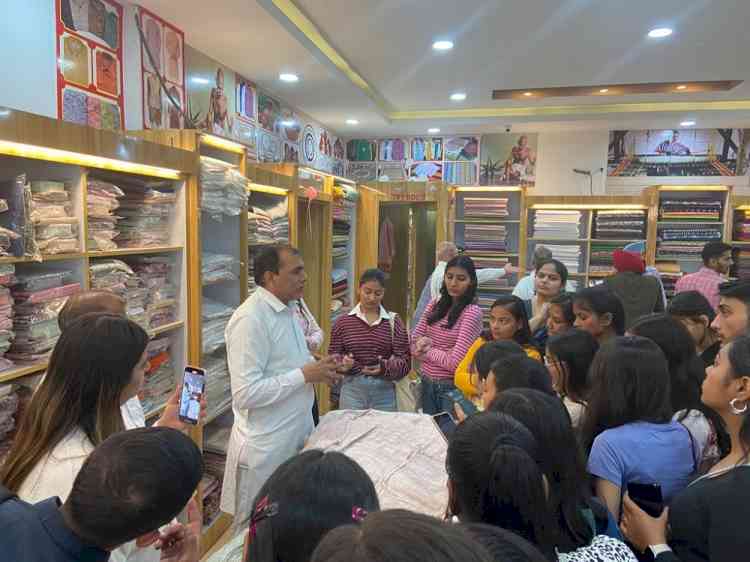 Live workshop on Yarn and Textiles- Khadi-Collaboration of UIFT & VD, Department of Gandhian and Peace Studies and Kshetriya Punjab Khadi Mandal, Kharar.