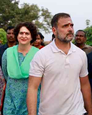 Rahul, Priyanka urge people in Chhattisgarh, Mizoram to vote for Congress