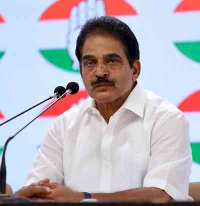 Cong criticises PM Modi for his 'remote control' jibe at Kharge