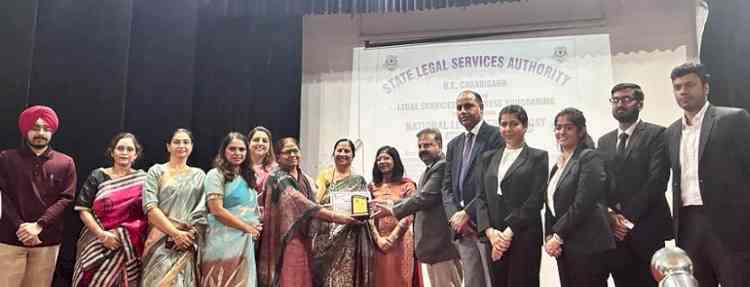 Legal Aid Clinic of University Institute of Legal Studies rewarded as best Legal Aid Clinic in Educational Institutions (College Level) 