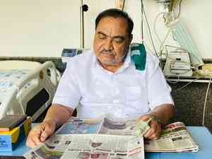 'If your air-ambulance hadn't come, my life would have taken off', Eknath Khadse to Eknath Shinde