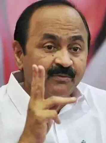 Kerala oppn to present charge sheet against Vijayan govt