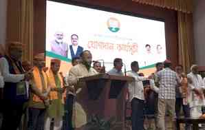 Congress, Trinamool leaders join BJP in Assam