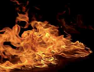 Blaze in Mathura firecracker market leaves 15 injured