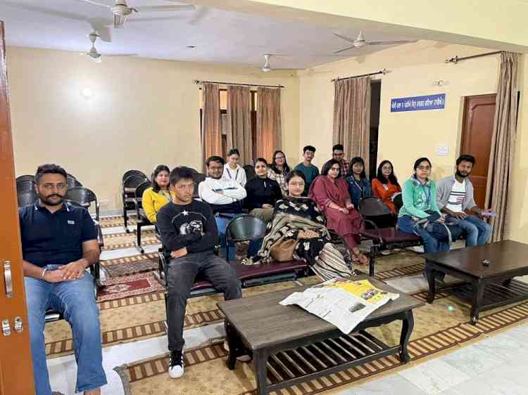 Diwali celebrations with senior citizens at Akal Old age Home