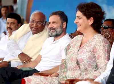 Kharge, Rahul to address 2 rallies in MP, Priyanka to hold roadshow in Raipur on Tuesday