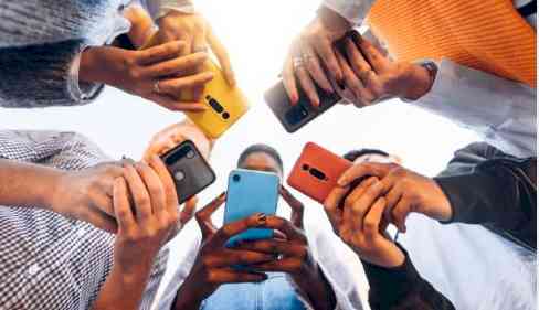 4 in 10 Indian smartphone users regularly try photo-editing apps: Report