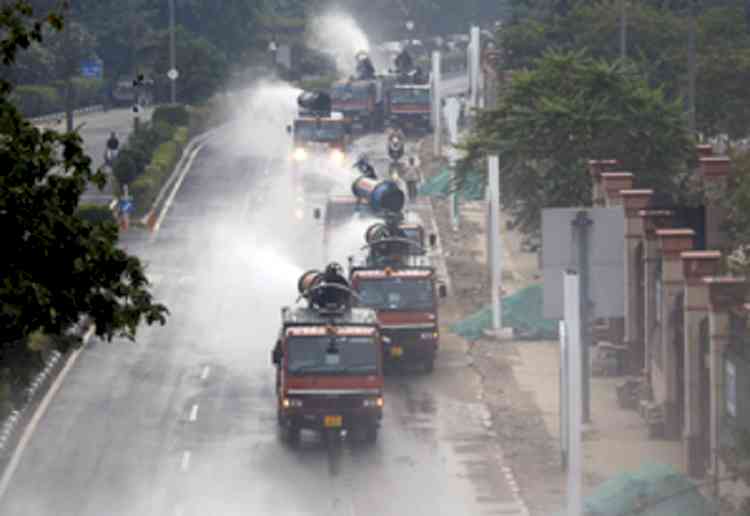 Delhi’s AQI remains at 'very poor' level, CO & NO2 rise at several monitoring stations