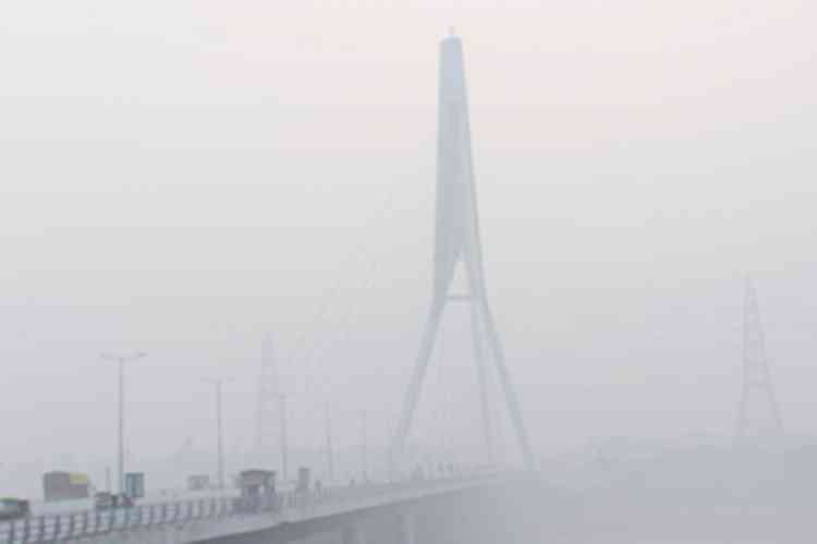 Sprinklers deployed at 13 hotspots in Delhi to rein in pollution