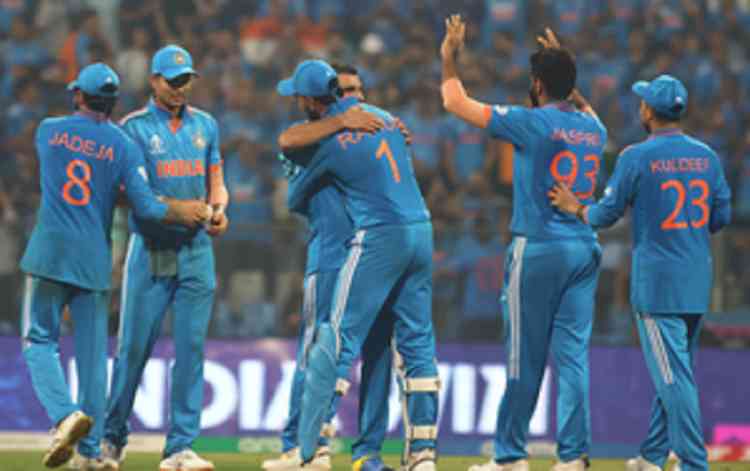 Shami, Iyer & Kohli dazzle as India break knockout jinx to storm into WC final (ASHIS RAY FROM WANKHEDE)