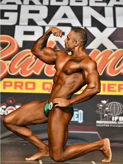 Talented Indian bodybuilder Raghav Sharma showcased his exceptional skills