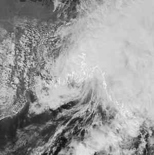 Cyclonic storm 'Midhili' to cross B'desh coast tonight: IMD