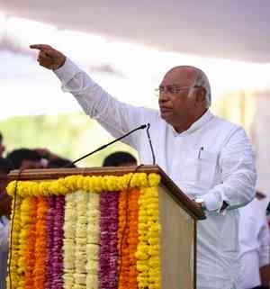 Kharge to release Cong manifesto for Telangana