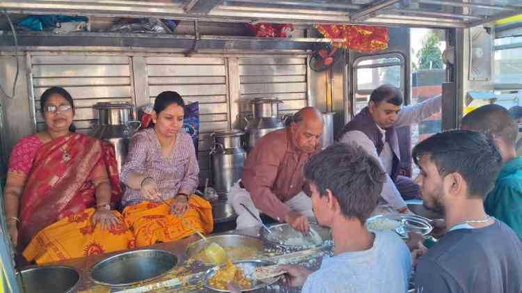 'Chhath Puja': Community Kitchen held  