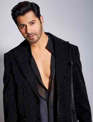 Varun Dhawan calls Karan Johar, ‘ghar tode’ in new ‘KWK’ promo