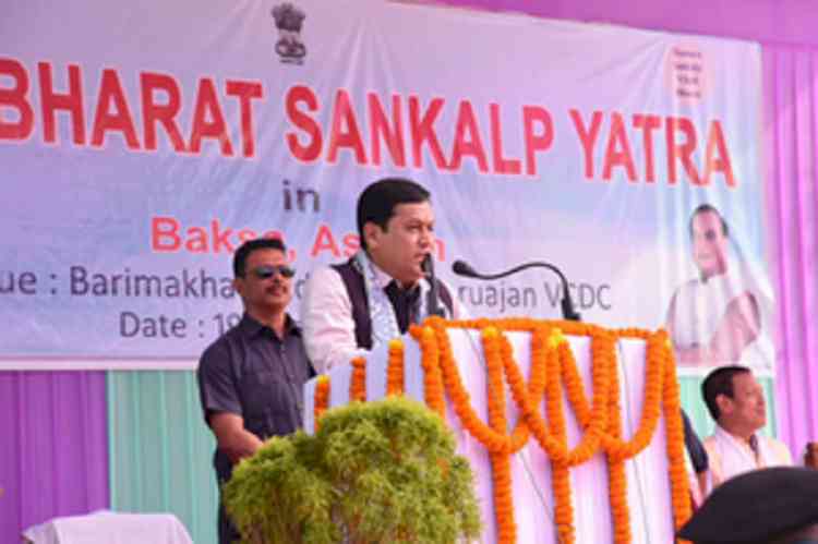 Cong govts did record corruption, deprived people of welfare schemes: Sonowal