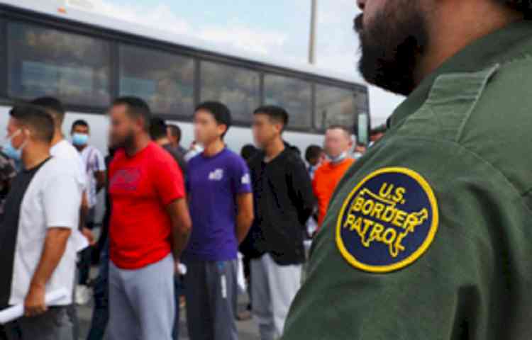 Indians form 3rd largest illegal immigrant population in US: Pew