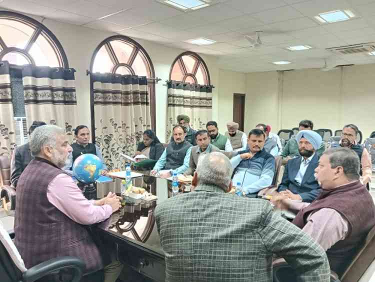 Kataruchak reviews efforts to improve environment, holds meeting with Forest Department Officials