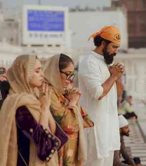 Vicky, Meghna, Sanya seek blessings at Golden Temple ahead of ‘Sam Bahadur’ release