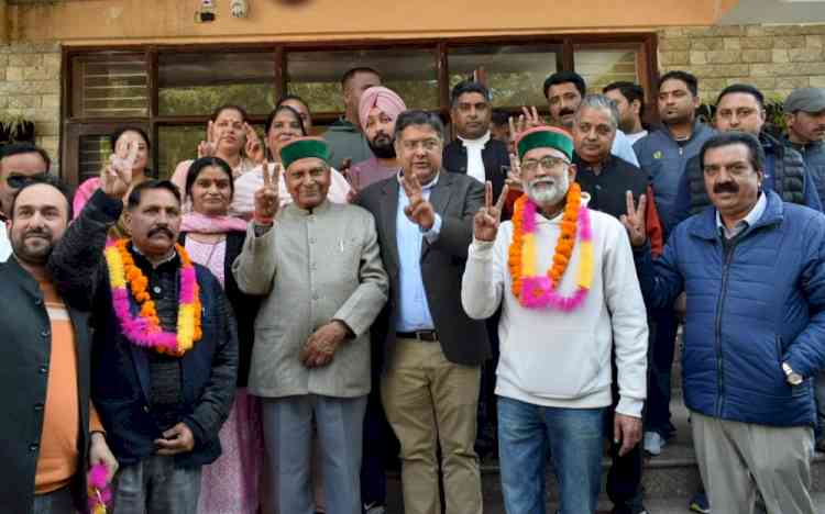 Gopal Nag became mayor and Rajkumar became deputy mayor unanimously