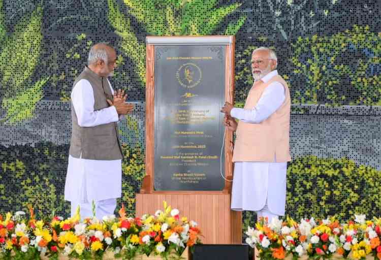 PM Modi addresses 40000 Abhyasis at world’s largest meditation centre Kanha Shanti Vanam, Heartfulness Organization