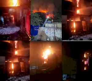 Massive fire breaks out at shoe factory in Delhi