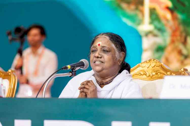 Embracing Dharma for Unity and Prosperity: Mata Amritanandamayi Devi's Call Echoes at World Hindu Congress 2023  