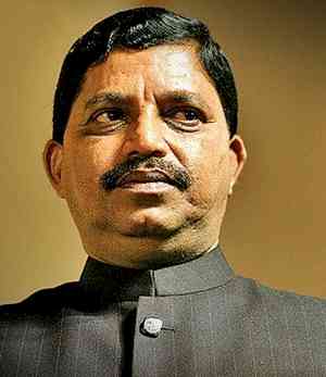 Nabbed for slur on Maha CM, ex-Mumbai Mayor Datta Dalvi gets bail