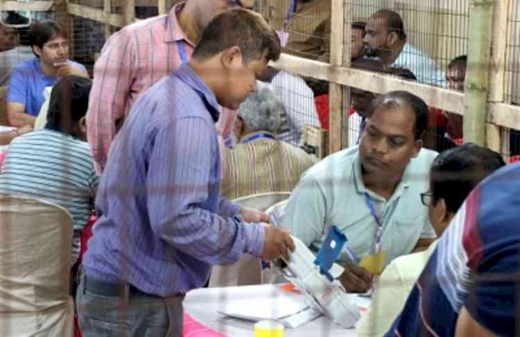 Counting underway in Chhattisgarh: Congress ahead of BJP as per early trends