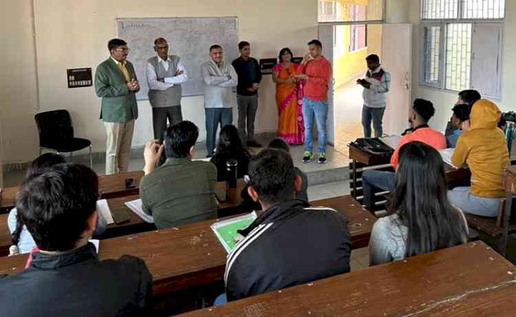 सेंटर फॉर डिसेबिलिटी स्टडीज में विशेष विस्तार व्याख्यान आयोजित