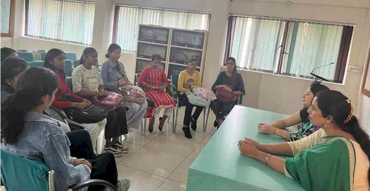 I-Social Club of PCM SD College for Women holds Group Discussion on ‘Spiritual Treasures of Himachal Pradesh’