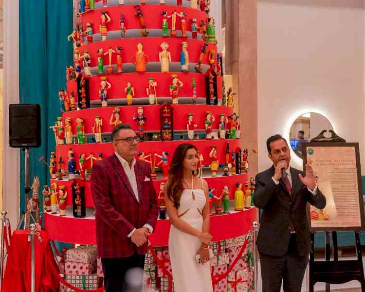 ITC Maratha, Mumbai unveils Christmas Brilliance with ‘Sawantwadi Lacquers’ Christmas Tree- Celebrating Indigenous Art