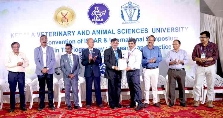 Vet Varsity Faculty and Students Excelled in National Conference on Animal Reproduction