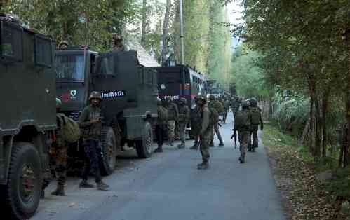 Two apprehended with arms & ammunition in J&K’s Anantnag