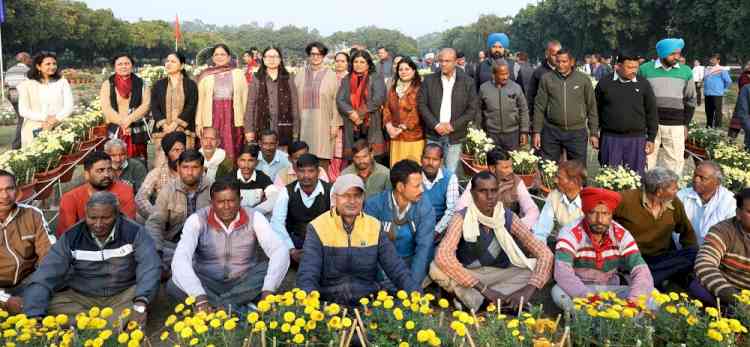 14th Chrysanthemum Exhibition organized by Horticulture Division of Panjab University 
