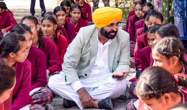 CM conducts surprise visit to government schools in Rupnagar