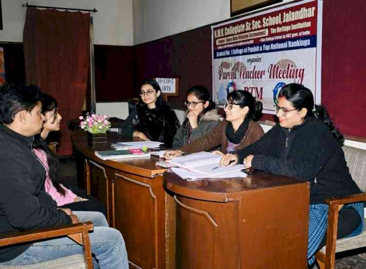 KMV Collegiate Sr. Sec. School organises Parent-Teacher Meeting