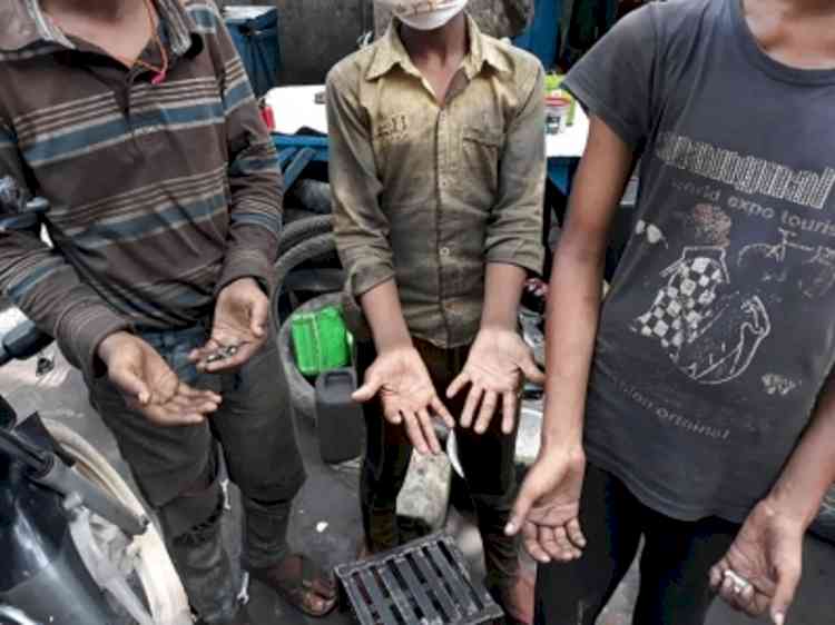 16 children rescued from dhabas, automobile shops in Delhi