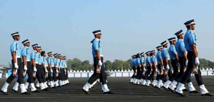 213 Flight Cadets including 25 women commissioned in Indian Air Force