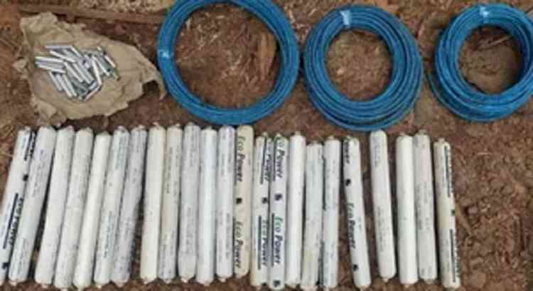 Police recovers explosives in Bengal