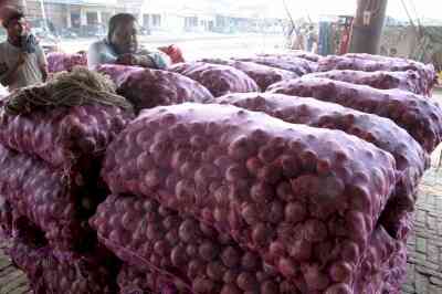 Bengal: Officials to be monitored while procuring foodgrains from farmers